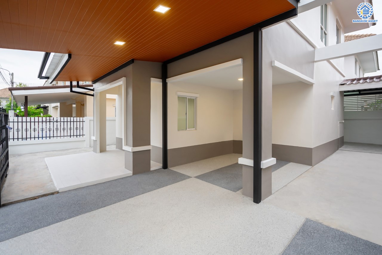 บ้านมือสองตกแต่งใหม่ ม.ลลิลอินเดอะพาร์ค บางใหญ่ พร้อมอยู่ตอบโจทย์ทุกฟังก์ชัน เนื้อที่ 39.9 ตร.ว. ฟังก์ชัน 3 ห้องนอน 2 ห้องน้ำ 1 ที่จอดรถ บนทำเลเดินทางสะดวก ใกล้เซ็นทรัลเวสต์เกต ทางด่วน "กาญจนาภิเษก และเพียง 5 นาทีถึงรถไฟฟ้าสายสีม่วง "สถานีตลาดบางใหญ่"